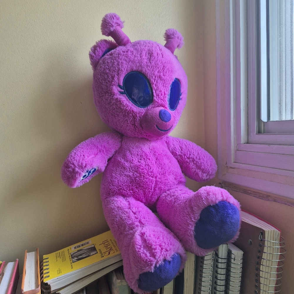 Magenta Pink Bearlien
